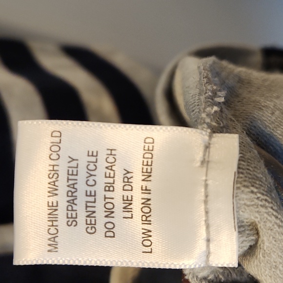 Mind over Matter women’s size Medium Gray dress with side stripe - Picture 6 of 7